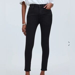 10" High-Rise Skinny Jeans